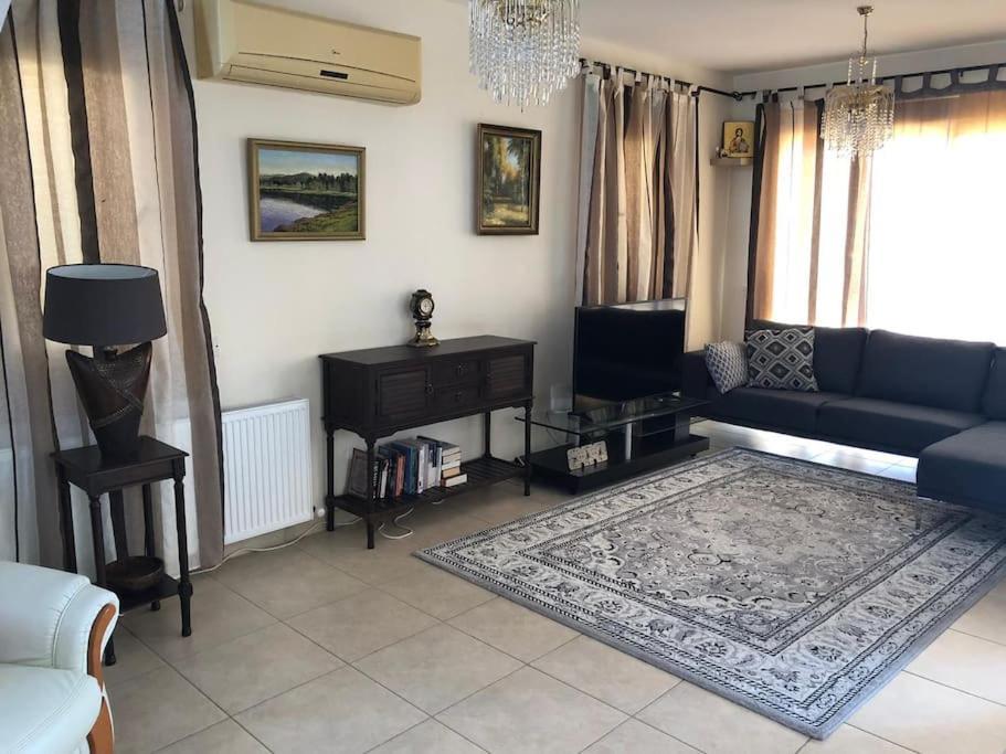 Budget Escape To The Seaside Larnaca Ngoại thất bức ảnh