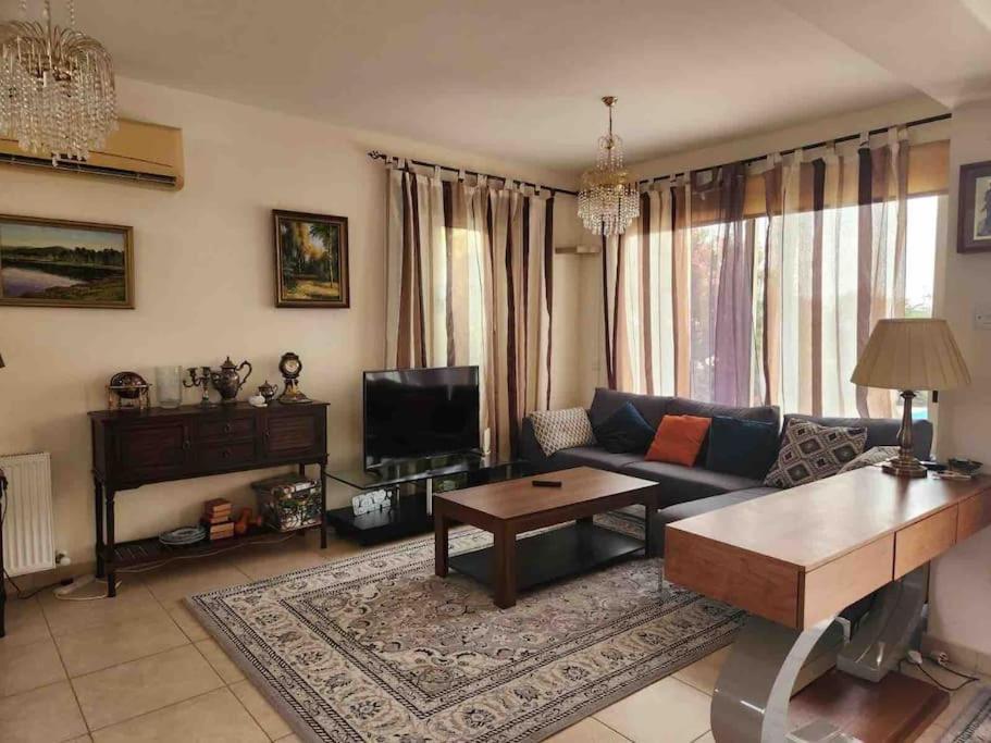 Budget Escape To The Seaside Larnaca Ngoại thất bức ảnh