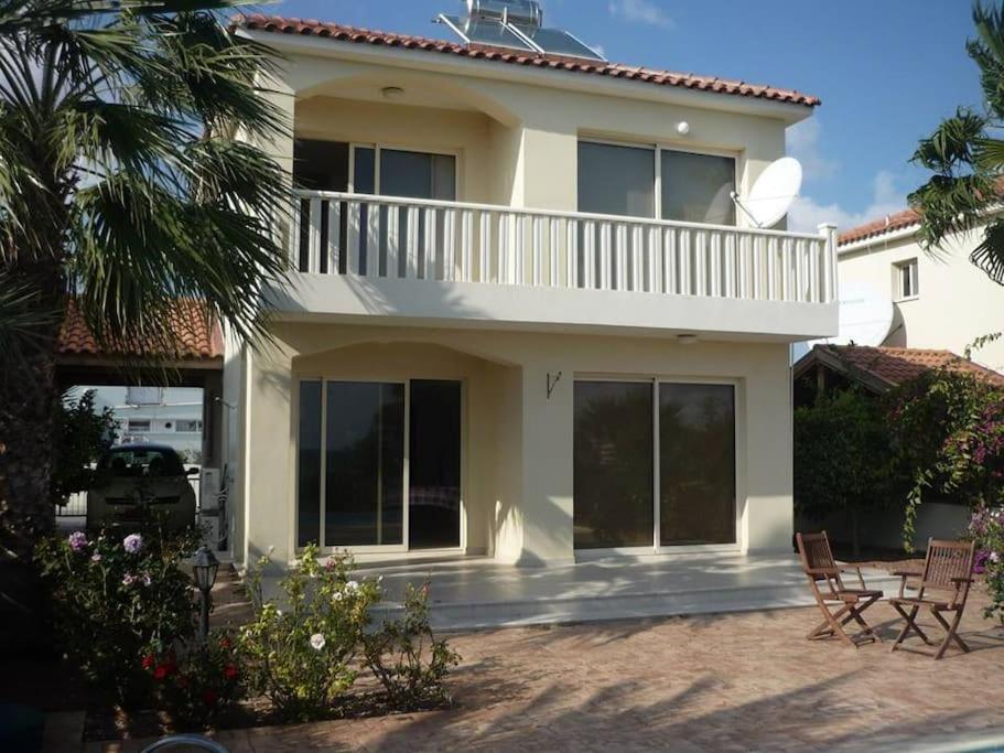 Budget Escape To The Seaside Larnaca Ngoại thất bức ảnh