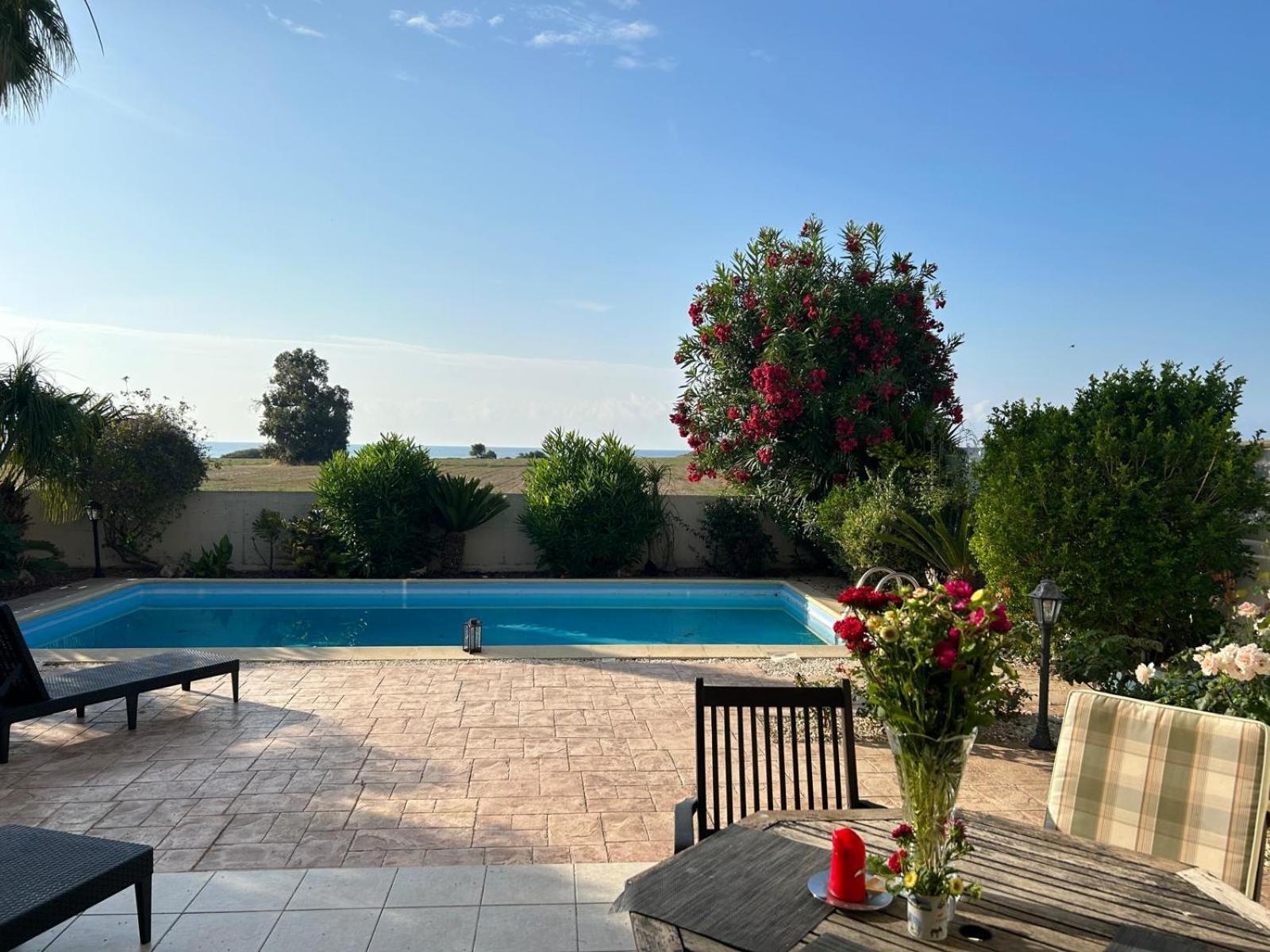 Budget Escape To The Seaside Larnaca Ngoại thất bức ảnh