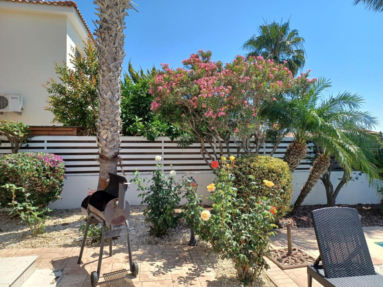 Budget Escape To The Seaside Larnaca Ngoại thất bức ảnh